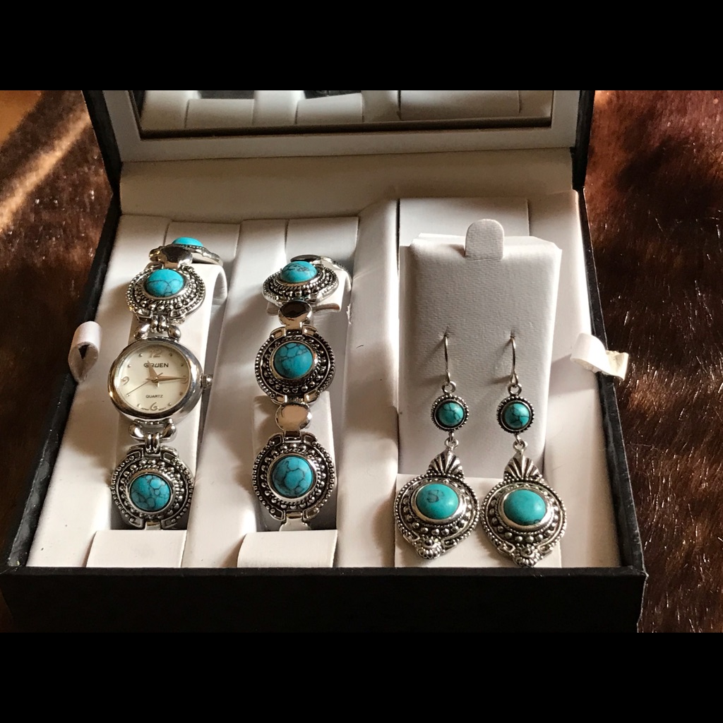 Turquoise Jewelry Set